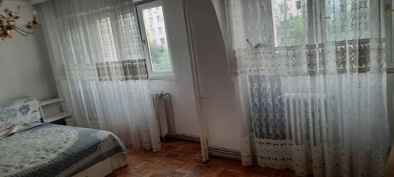 Chisinau /Basarabia, Apartament 5 camere 96 mp, etaj 5, bloc